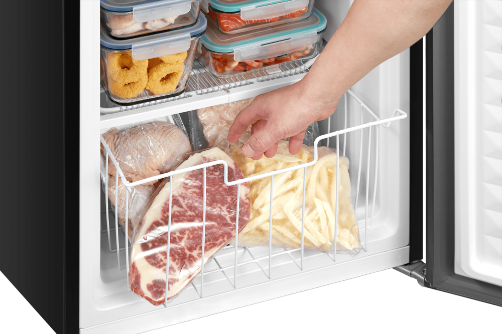 Arctic King 3.0 Cu ft Upright Freezer, Stainless Steel - Image 10