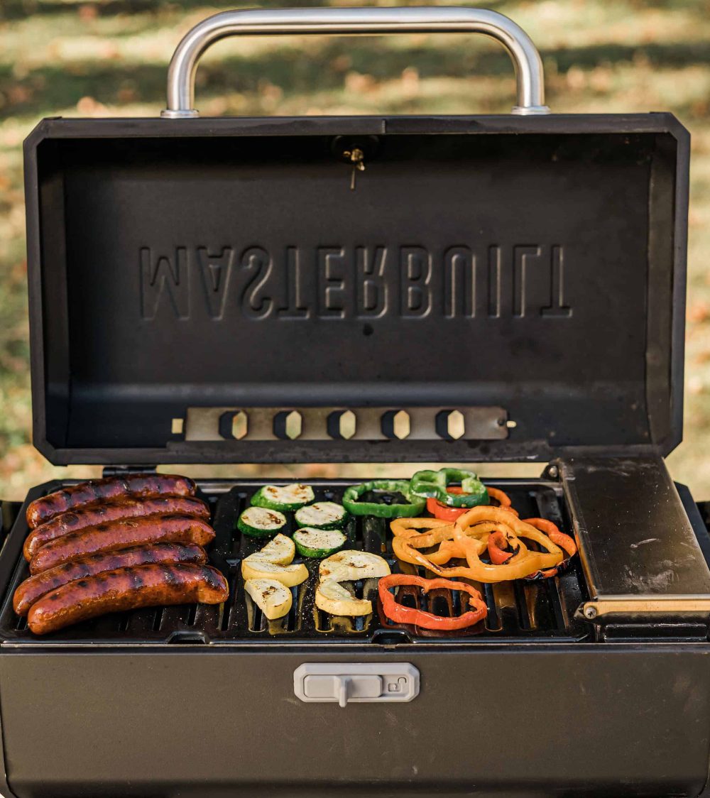 Masterbuilt 200-Sq in Black Portable Charcoal Grill - Image 2