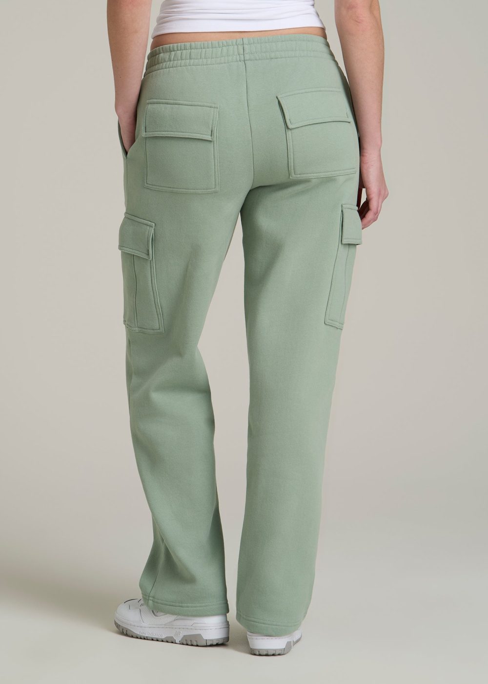 Mid Rise Cargo Fleece Sweatpants for Tall Women in Seagrass - Image 5